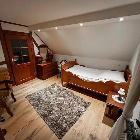 Omas Ferienhauschen Dom wakacyjny Engelskirchen